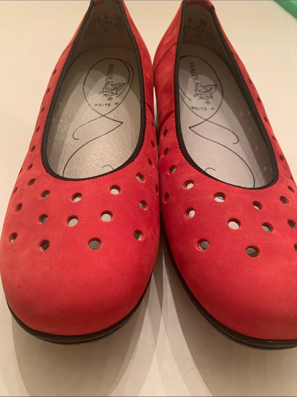 VGUC Waldlaufer Hadya Red suede flats women size 8 - Picture 4 of 14
